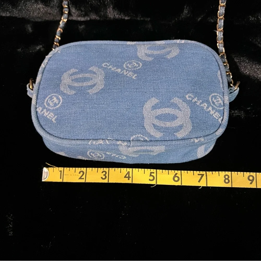 Chanel Beaute Blue Denim Logo Crossbody - Picture 9 of 12